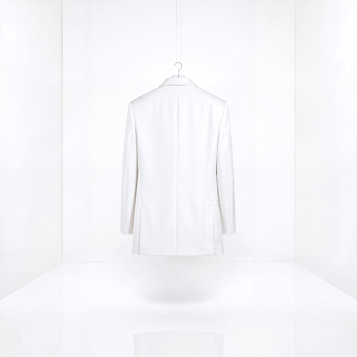 MAXI CHAQUETA SATEN BLANCA