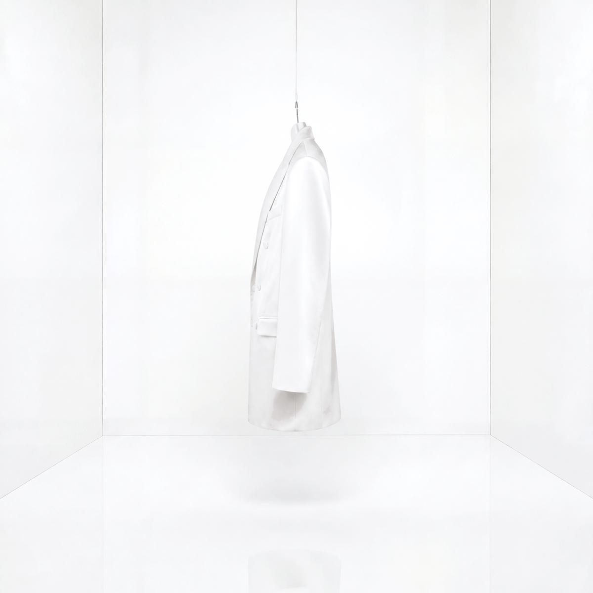 MAXI CHAQUETA SATEN BLANCA