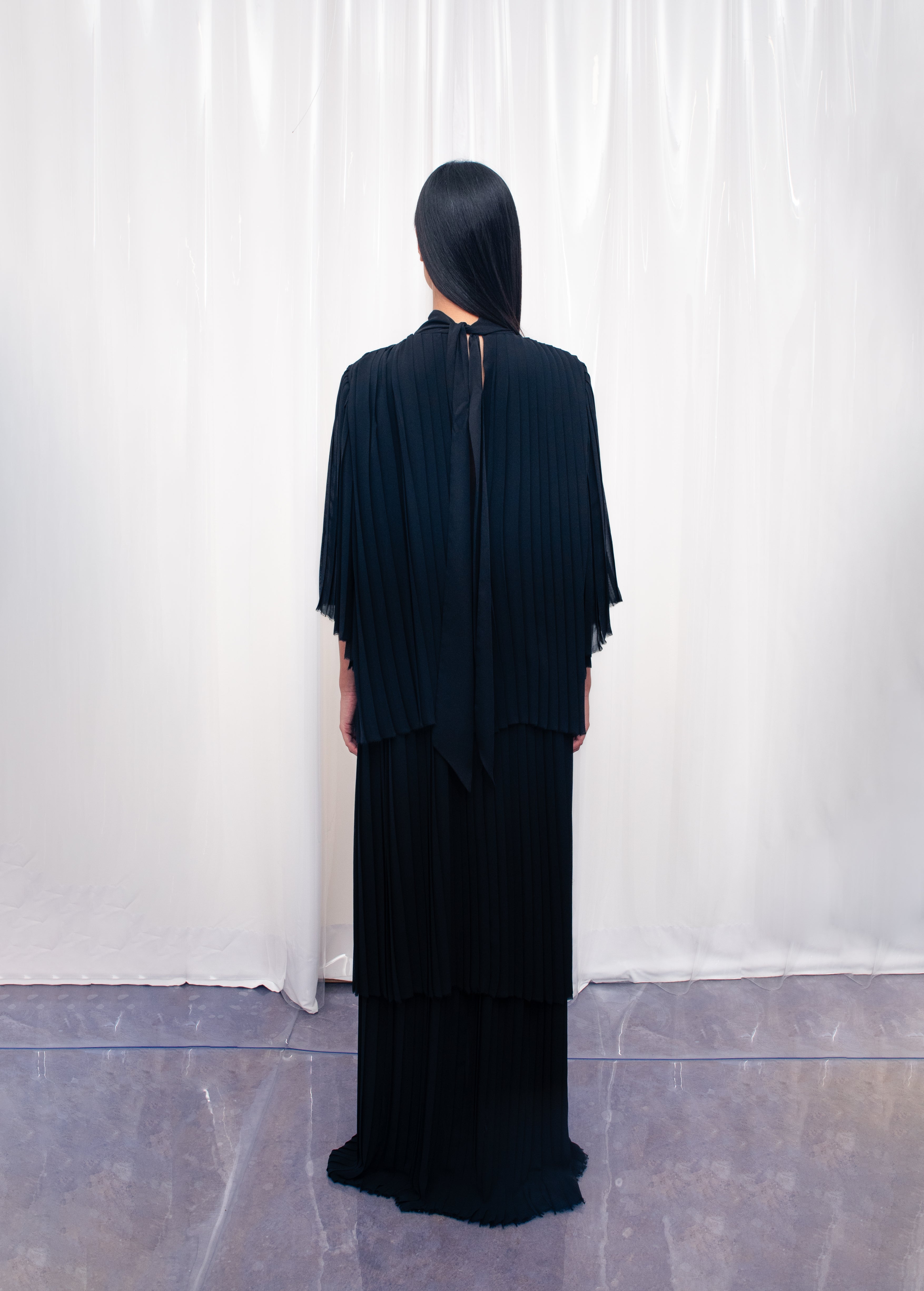 007 VESTIDO PLISADO NEGRO