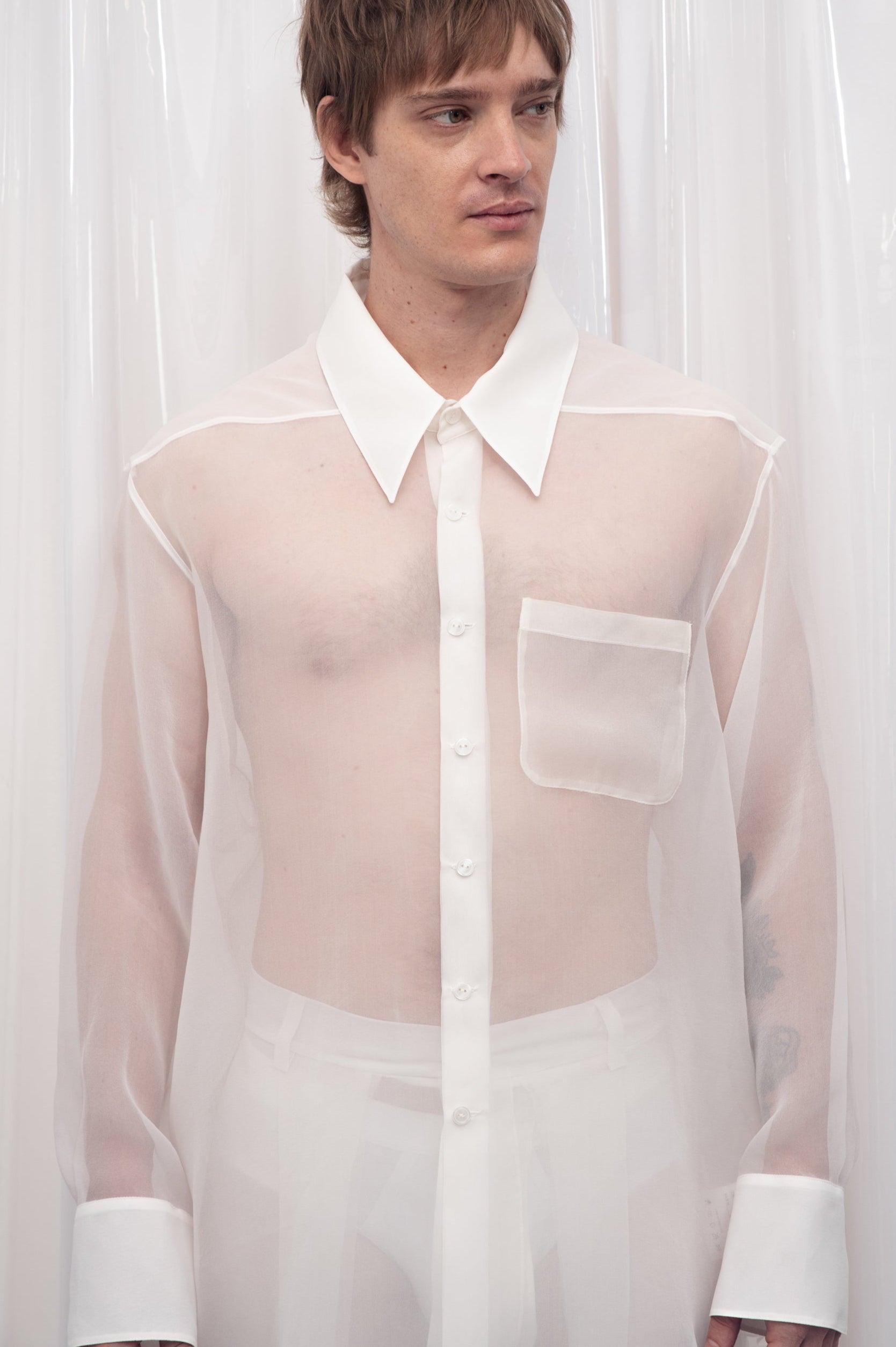 CAMISA BLANCA SEDA ARRUGADA