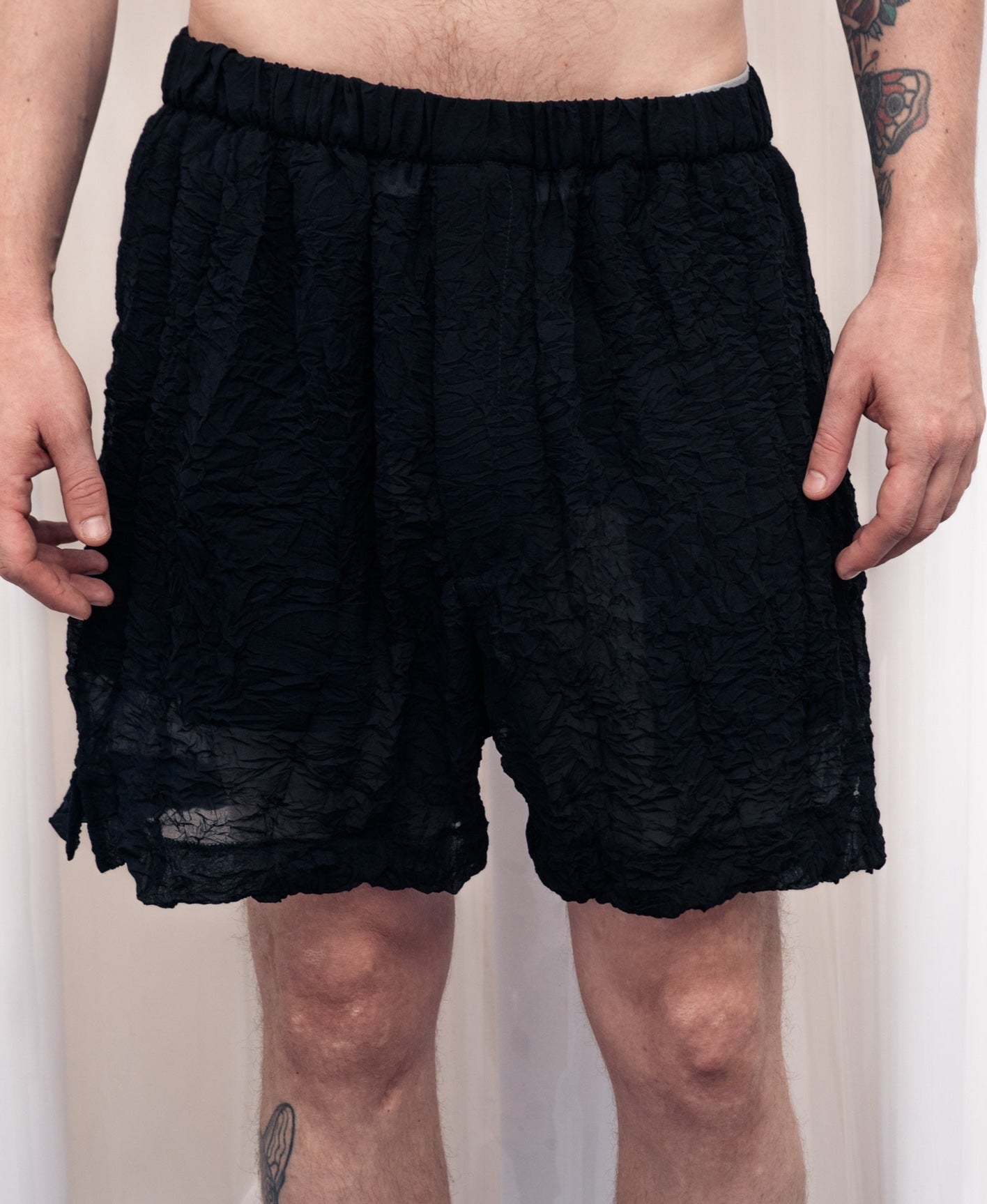 007 PANTALON CORTO ARRUGADO