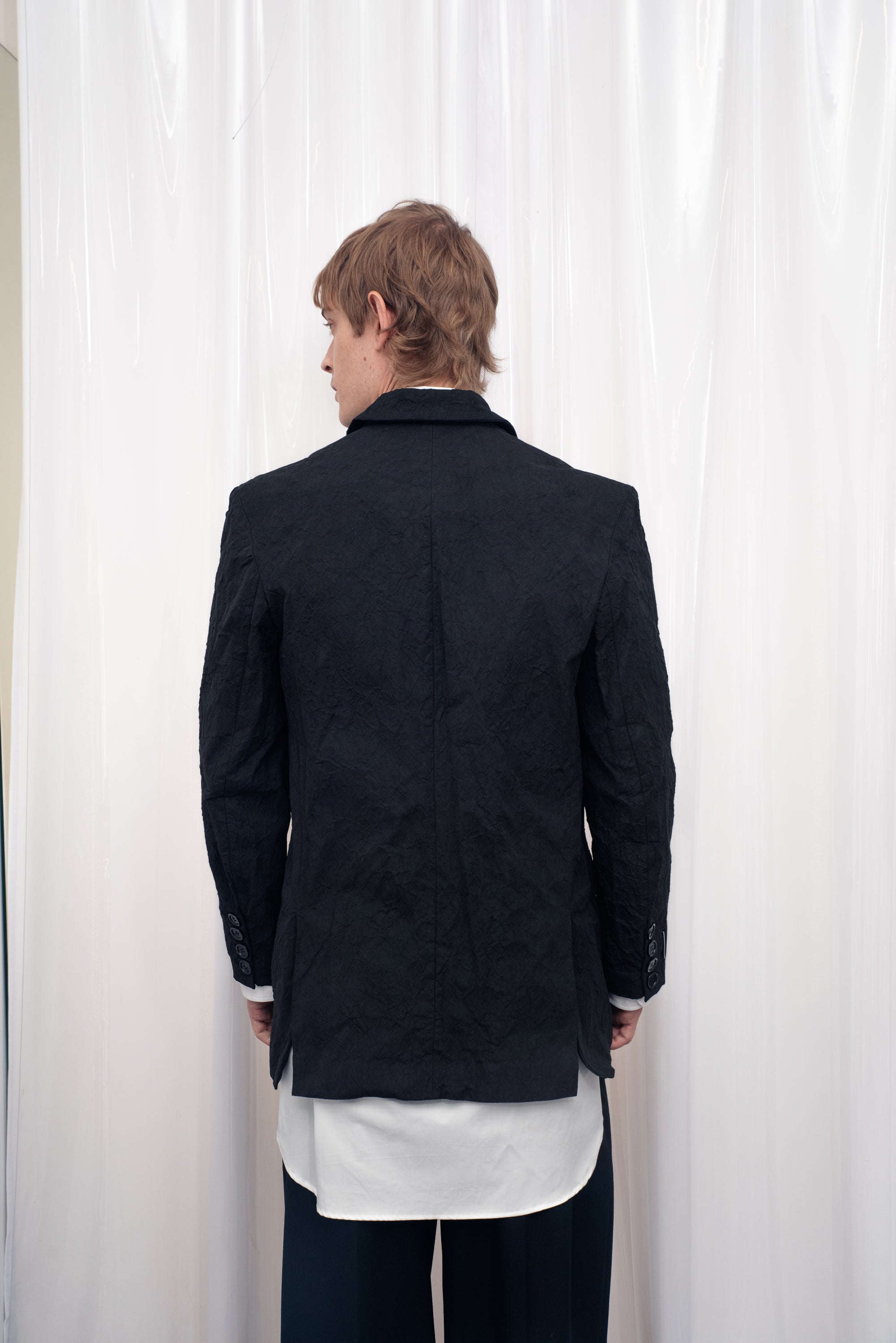 006 CHAQUETA NEGRA GRAVITY