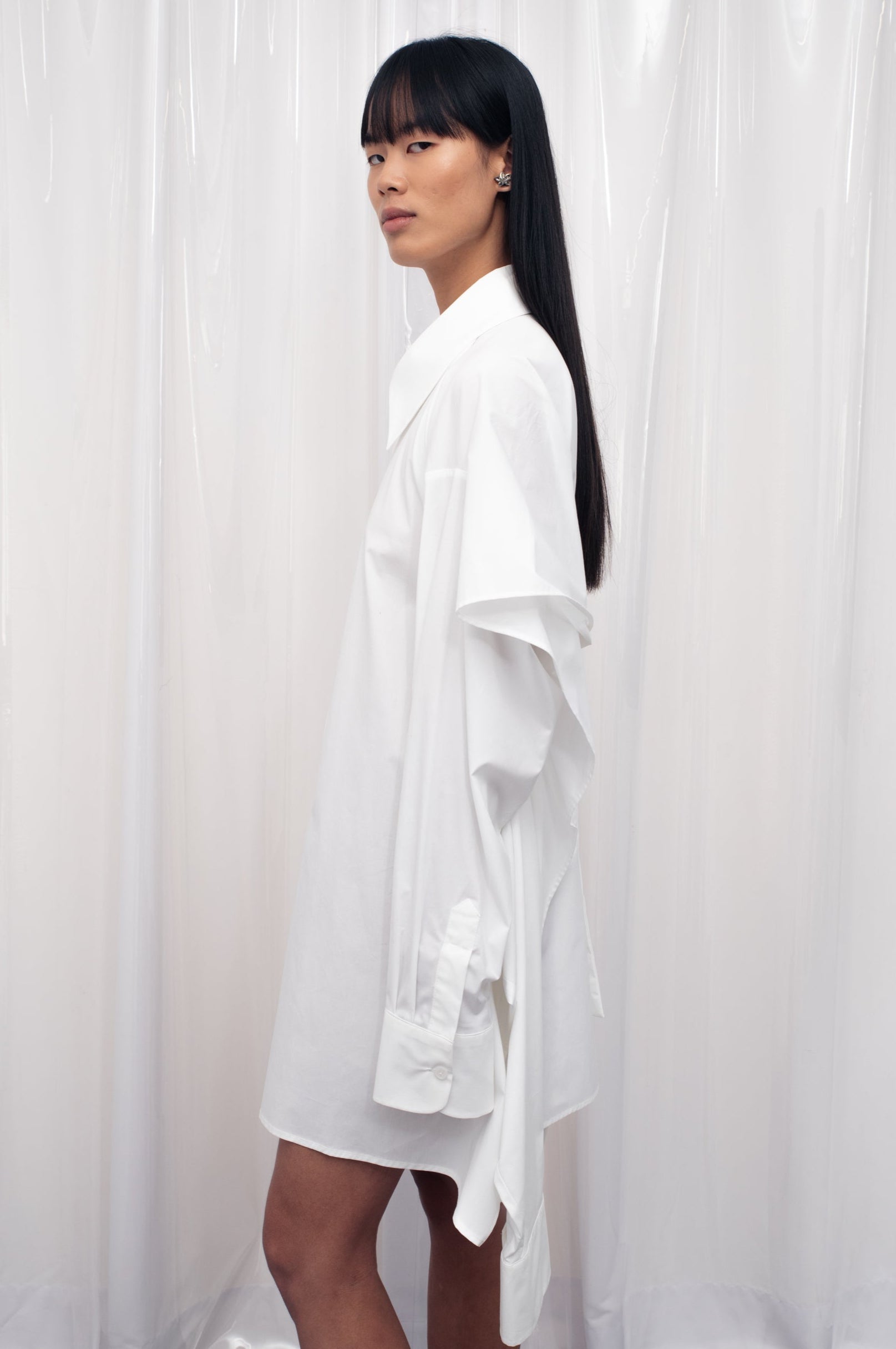 CAMISA 4 MANGAS CORTA BLANCA