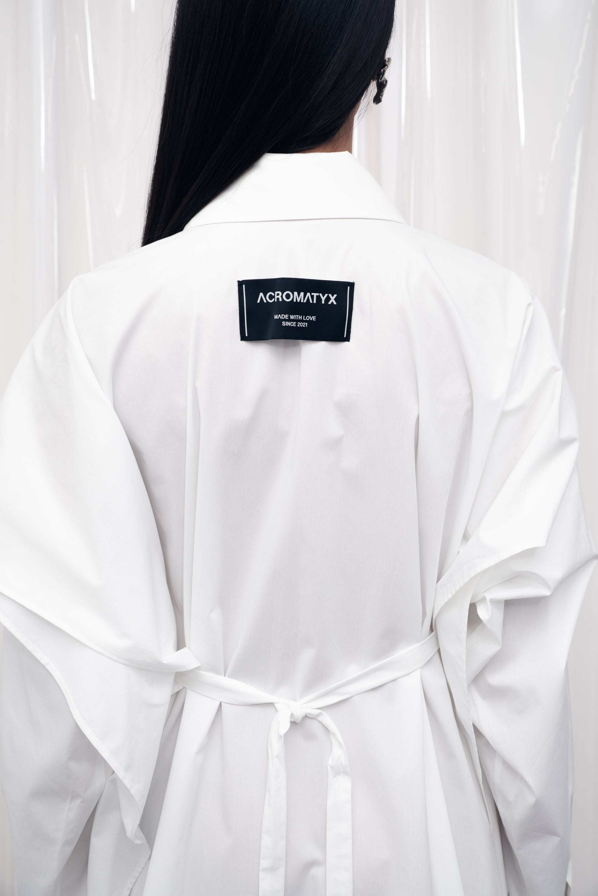 CAMISA 4 MANGAS CORTA BLANCA
